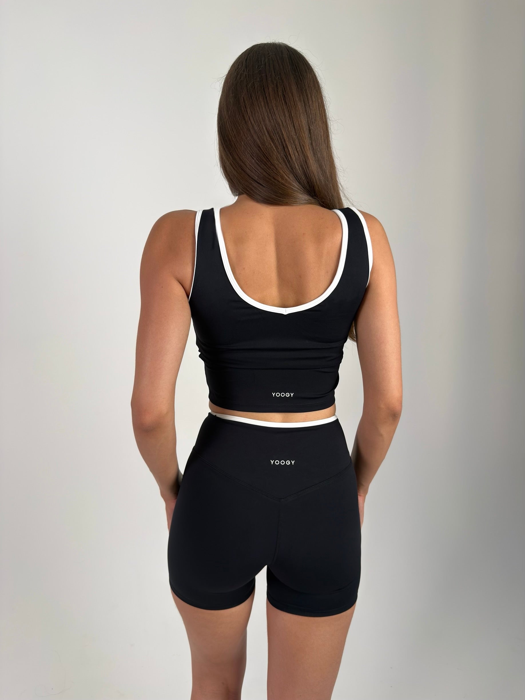 ALICE TANK TOP BLACK
